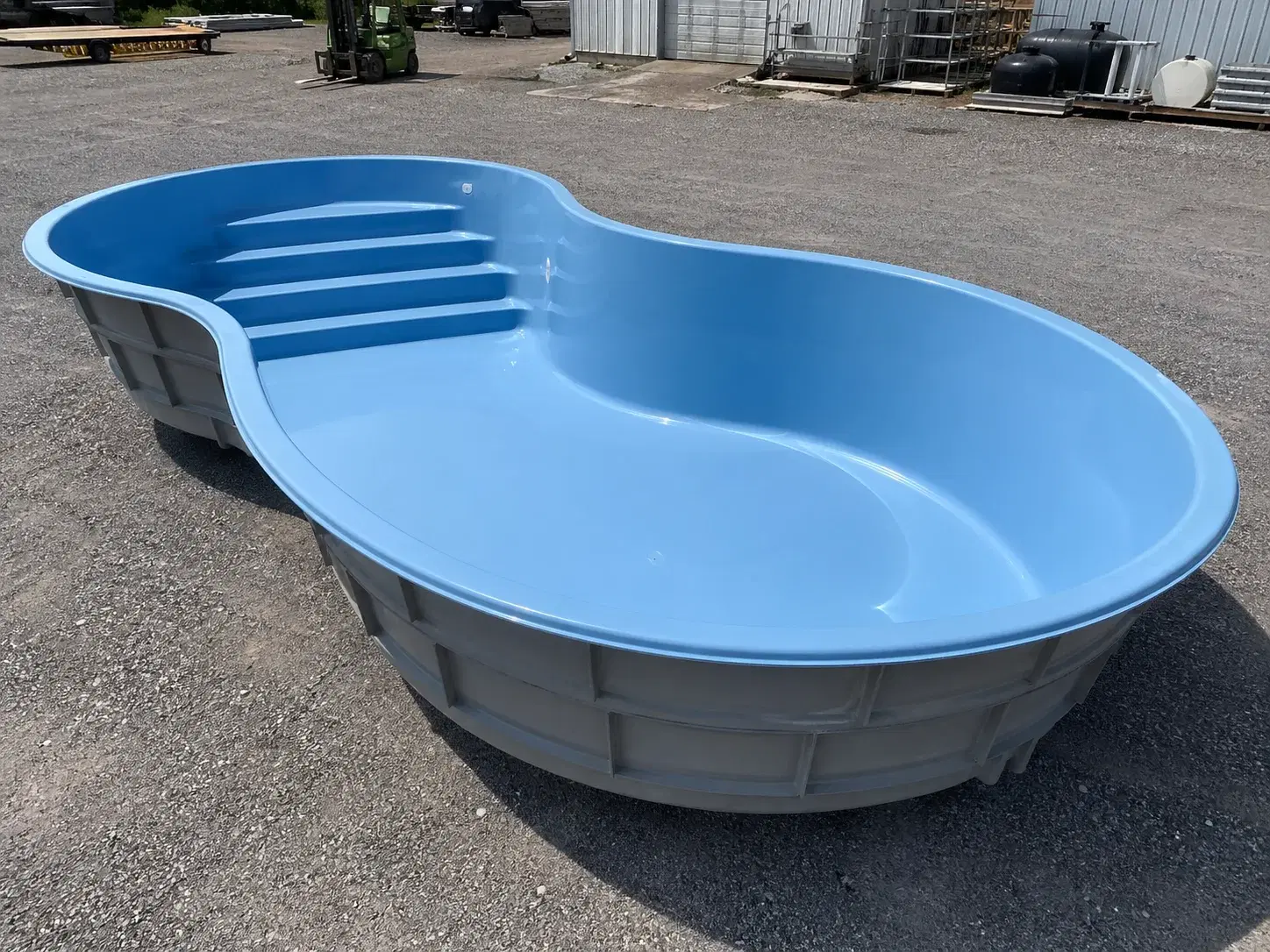 Custom fiberglass pool installation in Tulsa, Oklahoma by Silverado Rock